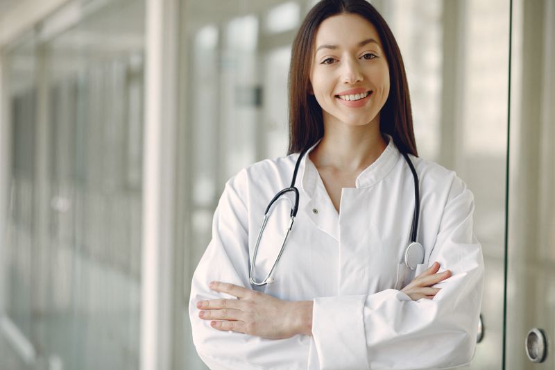 Dr. Sofia Alvarez